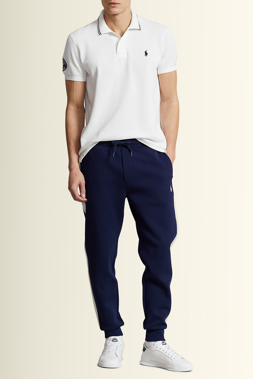 תמונת כל הלוק של פולו רלף לורן X ווימבלדון מכנסי ג'וג